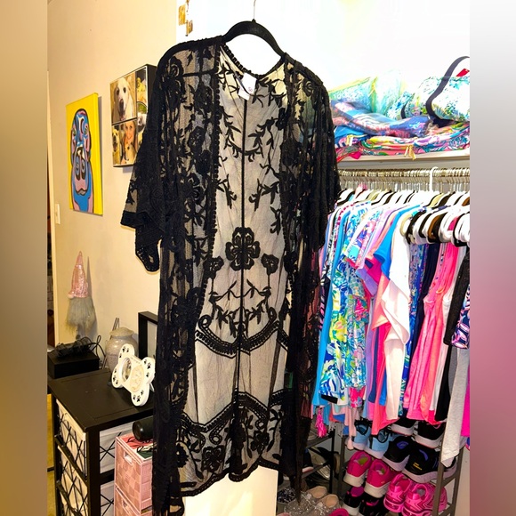 SO Tops - ▪️SO Black Lace Coverup Top▪️